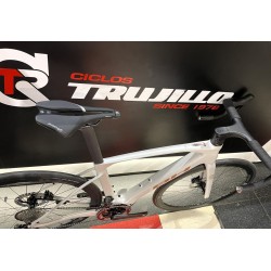 BH IRS1 CARBON 1.6 WOW | CICLOS TRUJILLO TERRASSA