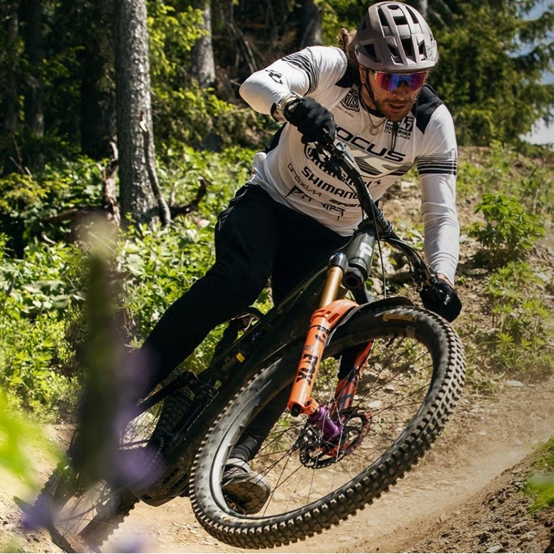 FOCUS MTB DOBLES ELÉCTRICAS