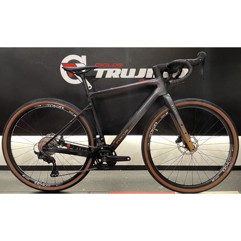 FOCUS ATLAS 8.7 2026 Gris | Ciclos Trujillo Terrassa