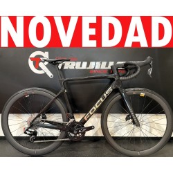 FOCUS IZALCO MAX 8.9 2026 Negro | Ciclos Trujillo Terrassa