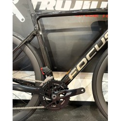 FOCUS IZALCO MAX 8.9 2026 Negro | Ciclos Trujillo Terrassa