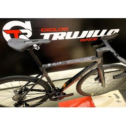 FOCUS IZALCO MAX 9.7 2026 Negro | Ciclos Trujillo Terrassa